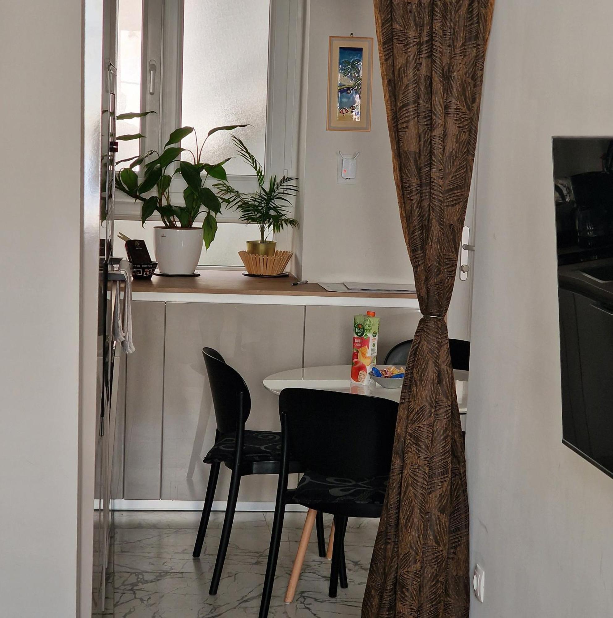 Old Town Apartment Omis Bagian luar foto